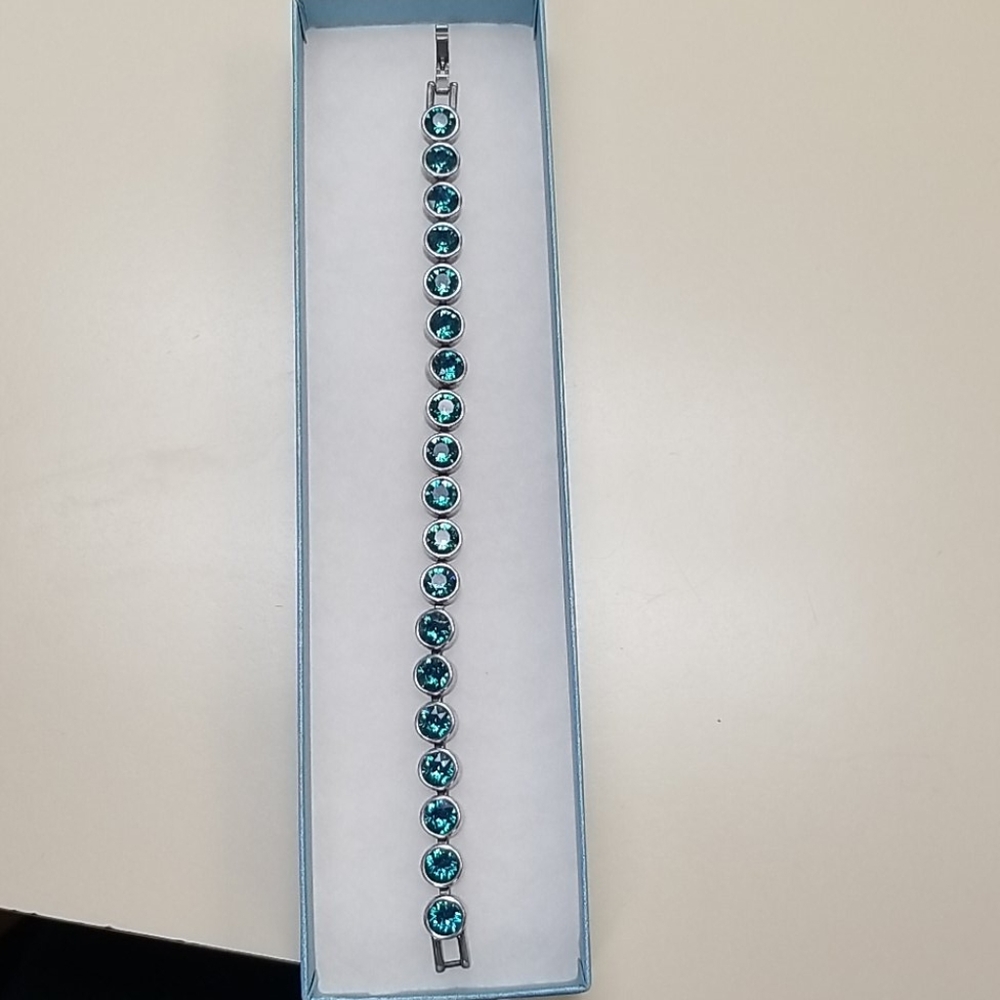 Touchstone Crystal Ice Bracelet